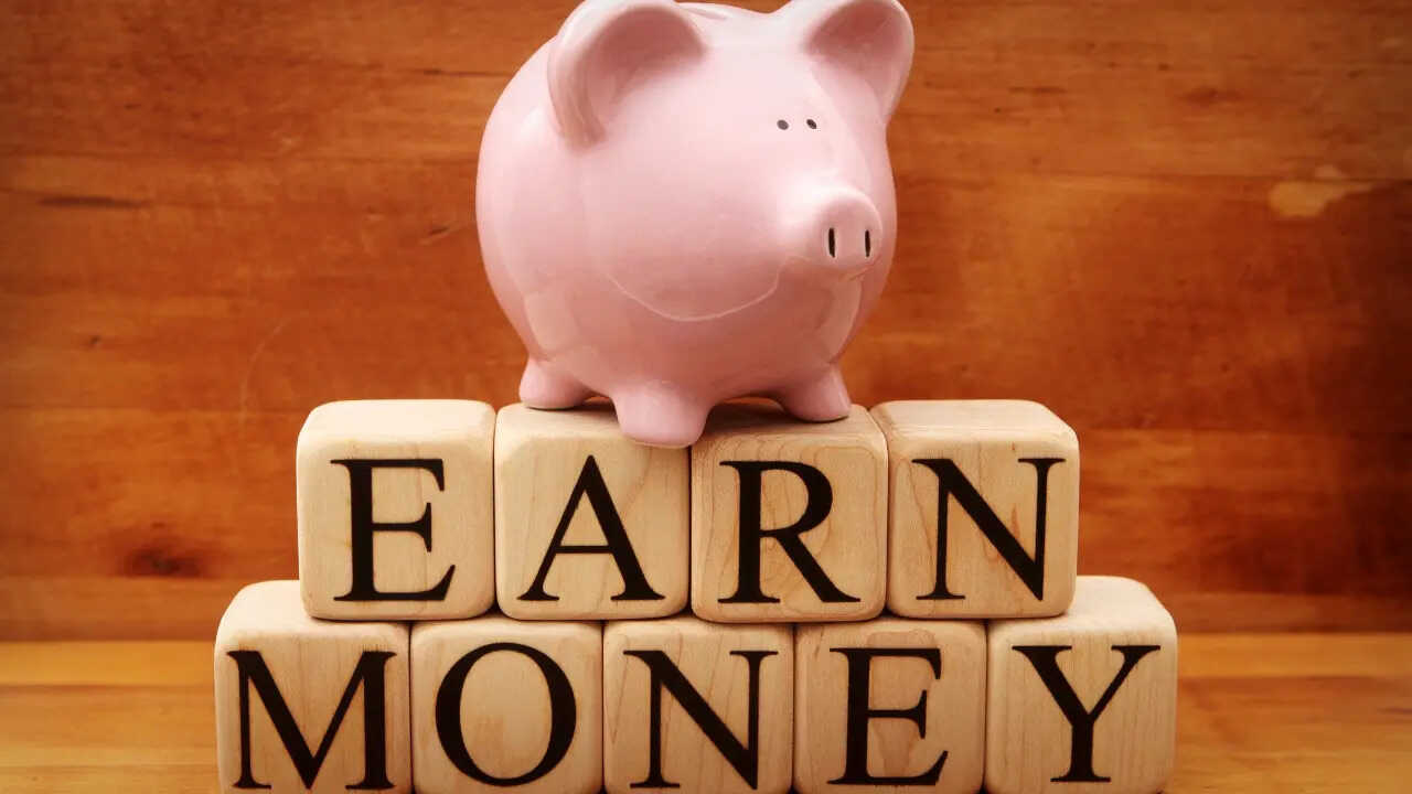 5 best ways to make money as a student in India without affecting your studies