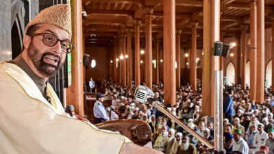 Mirwaiz backs NC MP, demand for J&K statehood, Article 370 | India News