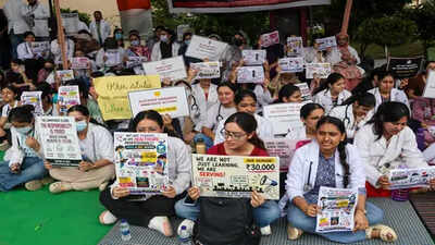J&K MBBS, BDS interns launch indefinite strike over low stipend, seek hike to Rs 30,000