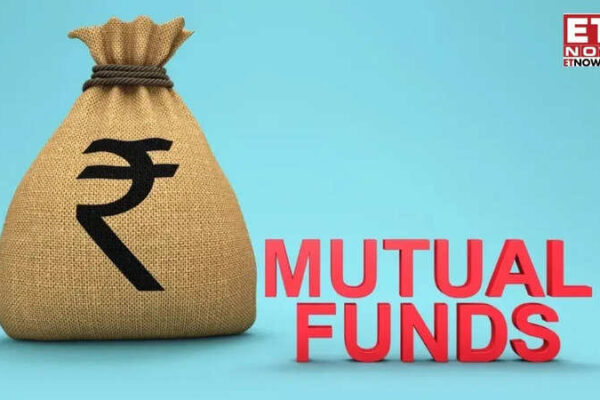 Investment Mantra: Your mutual fund is under pressure; should you stop your SIP? Experts reveal what to do | Exclusive - Mutual Funds