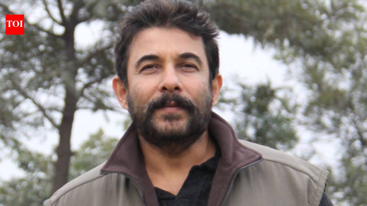 Deepak Tijori: 'I was drawn to this film's attempt to step into an untapped genre for Gujarati cinema': Deepak Tijori reveals why he said yes to Gujarati film 'Get Set Go' after rejecting several offers - Exclusive | Gujarati Movie News