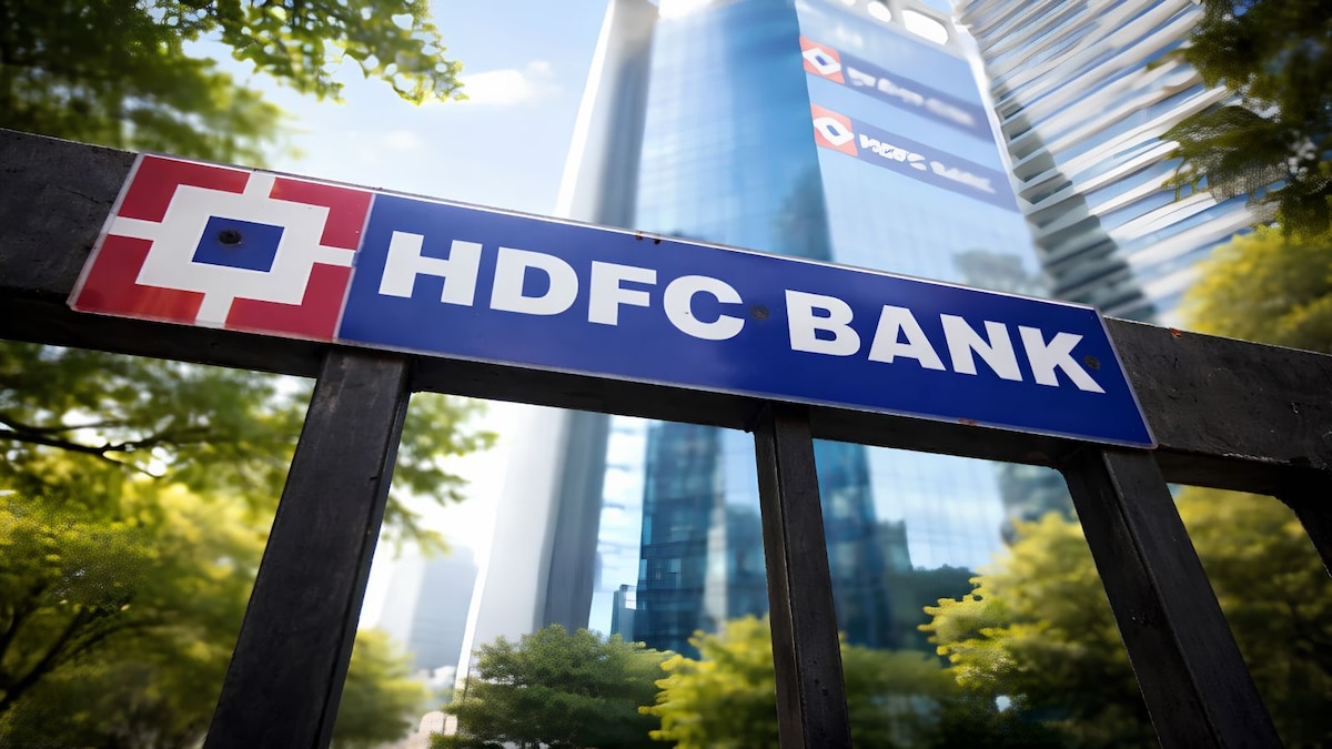 HDFC Bank launches new savings accounts for senior citizens and women