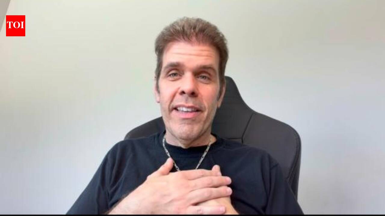 Blogger Perez Hilton's Miami home gets response from Police after he appeared to self-harm in a live stream |