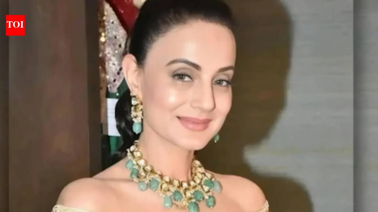 Ameesha Patel opens up on being single at 51, says she will never marry: 'Can't affort a man to come and change..' |