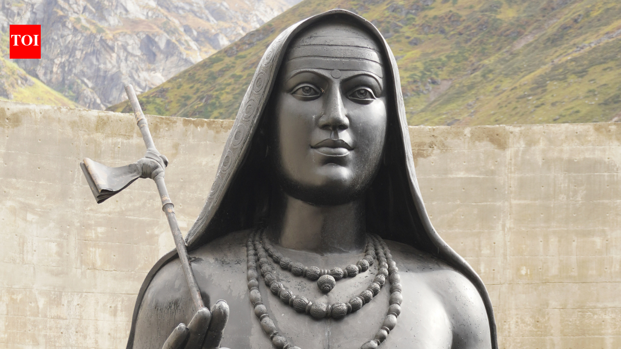 Adi Shankaracharya: Quote of the day by Adi Shankaracharya: “As gold purified in a furnace loses its impurities and achieves its own true nature, the mind gets rid of the impurities of the attributes of delusion, attachment, and purity through meditation and attains reality.”; What the monk and saint advises on purifying the mind through mindfulness