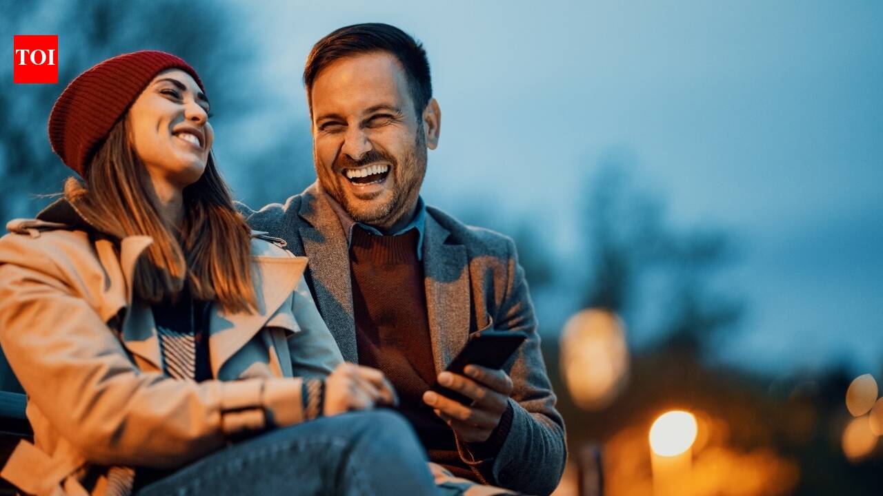 Before saying ‘yes’ to a relationship, people are quietly checking these 5 things