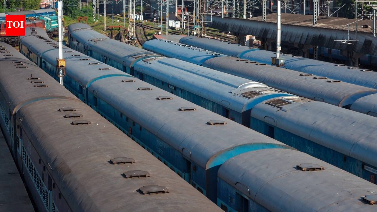 Why are train coaches blue, red or green? Here’s what their colours actually mean