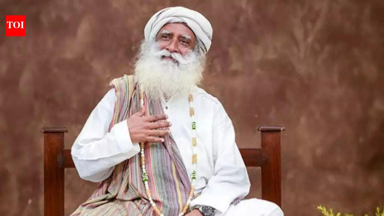 “Both well-being and suffering happen from Within You. The choice is yours”; What the yogi advises on not choosing to depend our inner well-being on the outside world