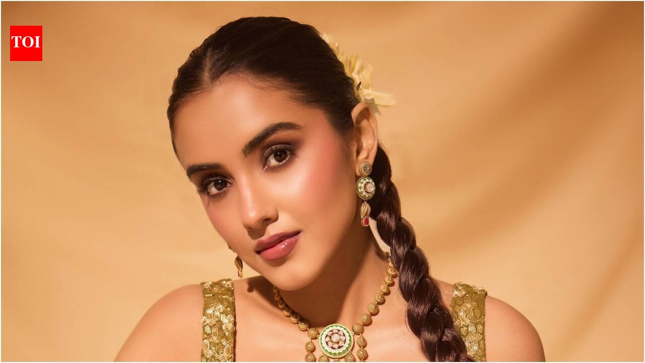 Video: Malavika Sharma left visiblyannoyed after being asked "Did you like beef?" during Kerala media interaction |
