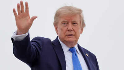 Trump's foreign policy: Strongmen on speed dial, allies and partners on notice