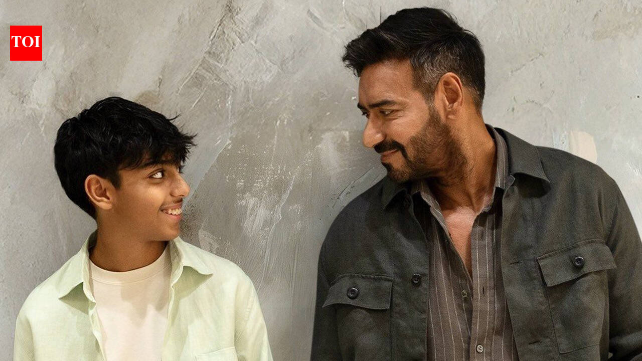 Ajay Devgn visits Trimbakeshwar temple holding son Yug's hand during Sawan amid tight security as fans gather outside |