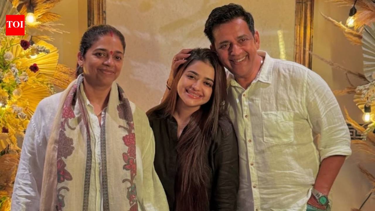 Ravi Kishan’s daughter Rivva Kishan says she is ‘not at all’ in dating phase: ‘If someone wants to win my heart, they’ll need my father's permission’ | Hindi Movie News