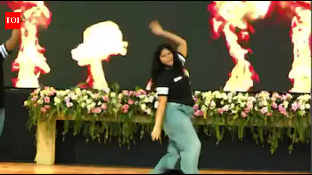 ‘Is this a joke?’ NIT Durgapur professor stops students dancing to ‘Chikni Chameli’