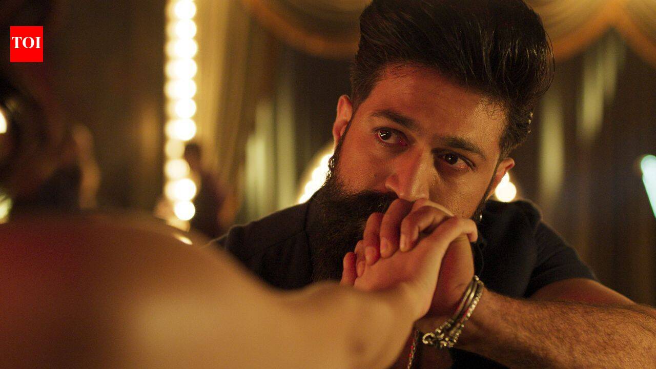 'Toxic' box office collection Day 2 [LIVE]: Can Yash and Kiara Advani film cross Rs 150 crore after smashing Ranveer Singh led 'Dhurandhar's opening record? | Hindi Movie News