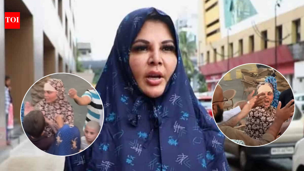 Rakhi Sawant gets mobbed in Mecca while praying for Nepal flood victims - Video |