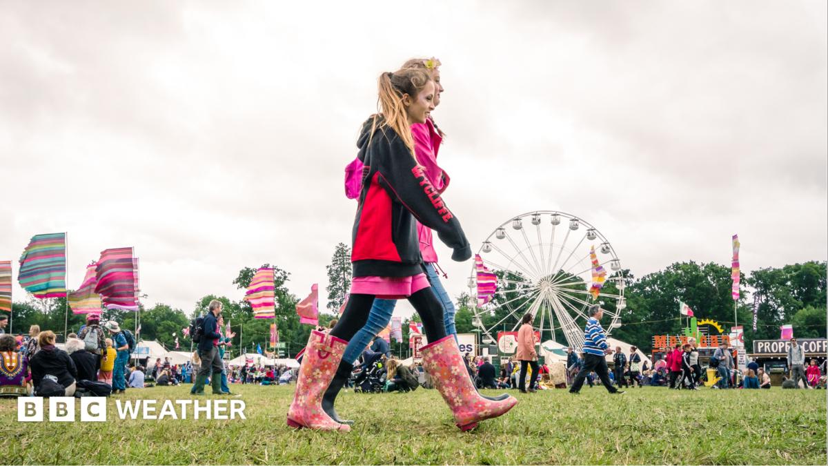 UK weather: Strong winds and more thunderstorms to kick off the bank holiday weekend