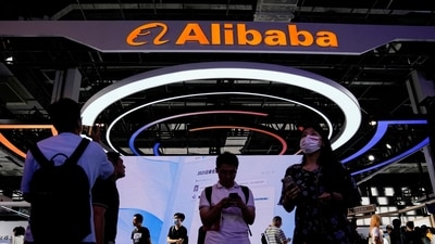 Alibaba stock plunges 8.5% after $10.2 billion AI fundraise; top bosses buy shares