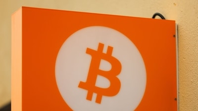 Strategy raises $2 billion, builds $1.59 billion cash pool as Michael Saylor pauses Bitcoin buying