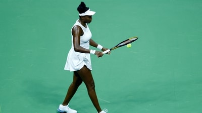 Venus Williams falls at first hurdle in US Open