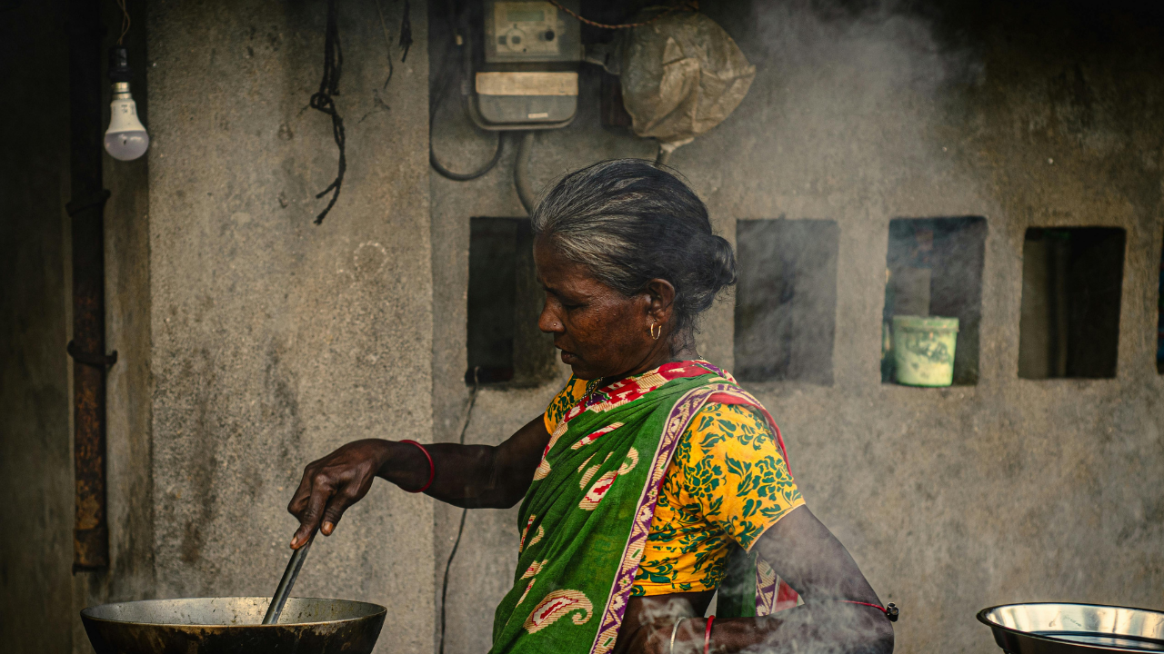 Why are Indian kitchens built facing south-east according to Vastu? Here’s the reasoning behind the tradition |