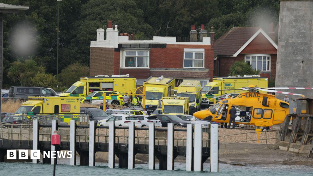 Three dead after family get into difficulty in sea near Shoreham Port