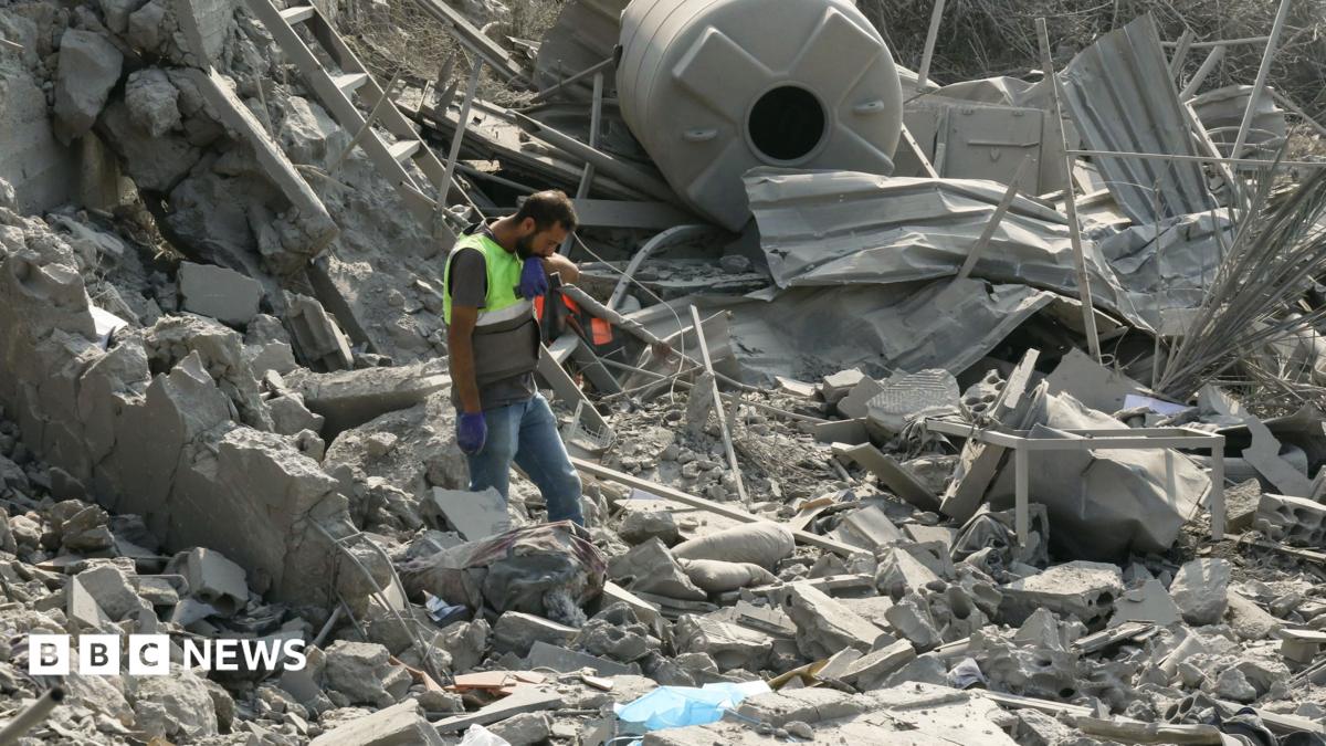 Eleven killed in Israeli strikes on southern Lebanon, authorities say