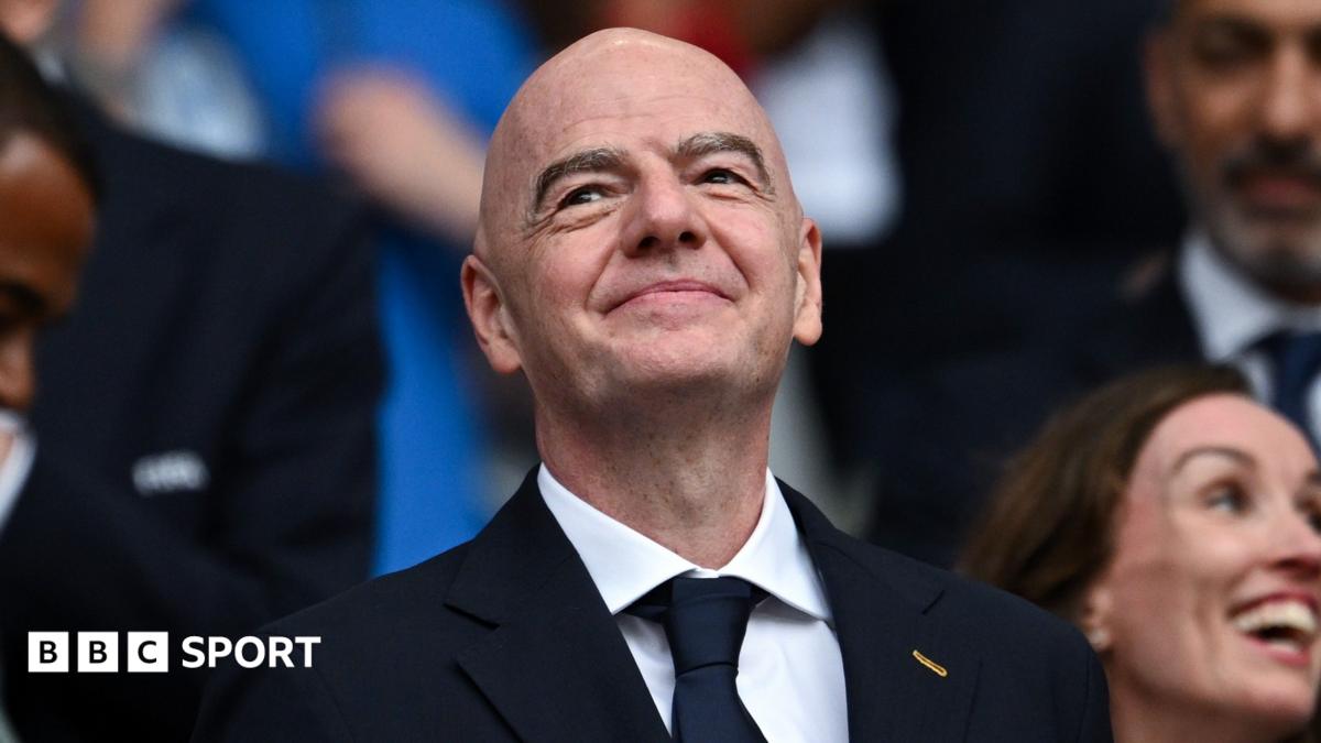 Gianni Infantino: Fifa executive say staff 'deceived' by president's World Cup plans