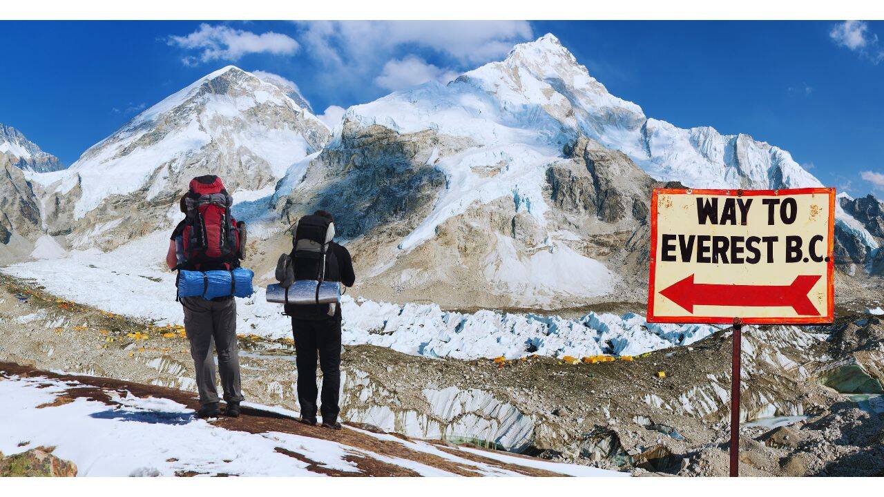 Mount Everest Geological History: Before it became the world's highest mountain, Mount Everest was part of an ancient sea: Geological studies reveal how a 470-million-year-old seafloor rose to form the roof of the world