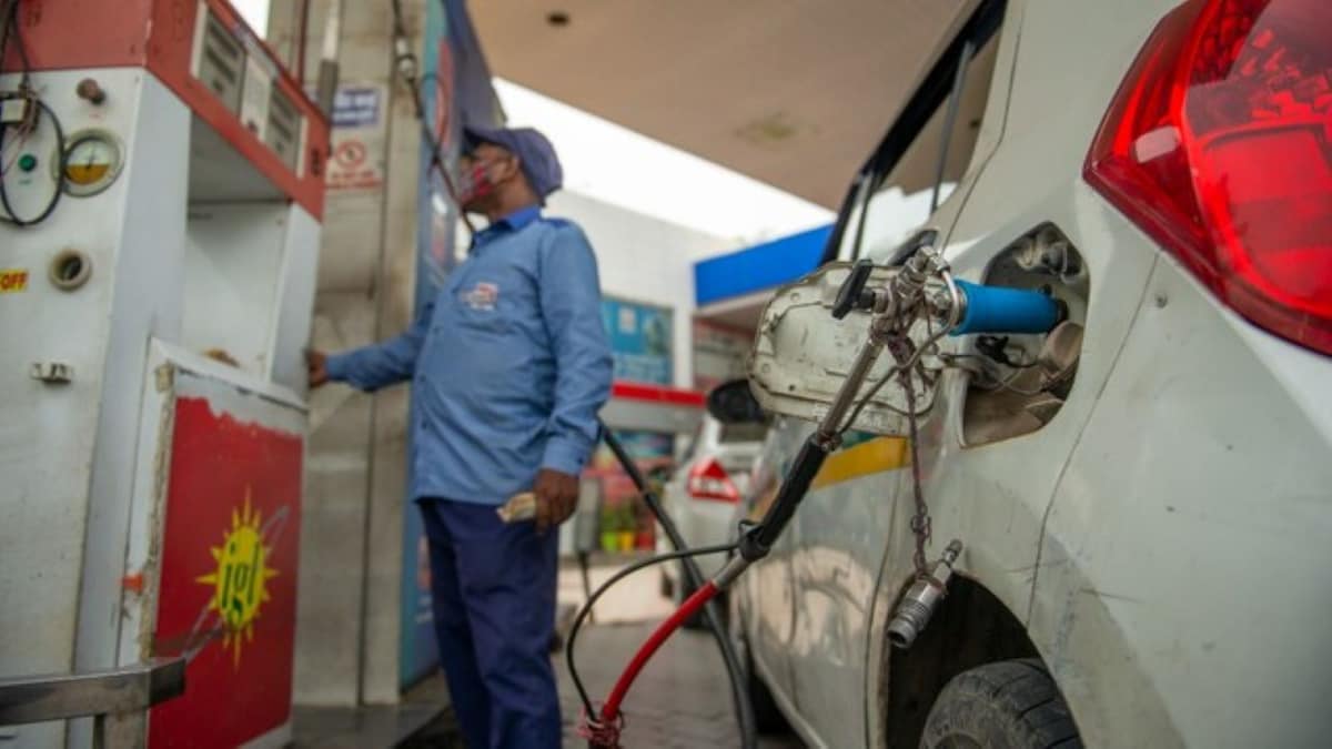 IGL Q1 profit falls 30% as margin shrinks, CNG and PNG volumes grow