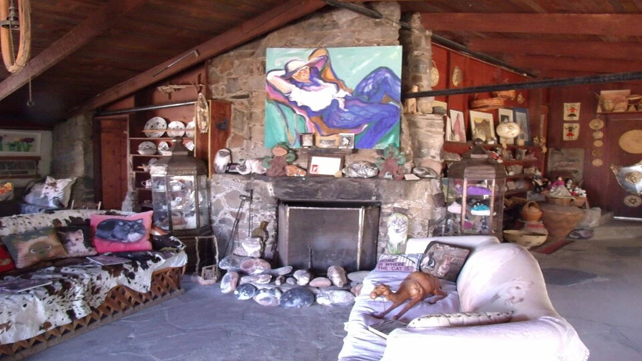 In 1934, an Arizona father began gathering rejected objects and desert Stone; 11 years later, the salvage had become an 18-room castle for his daughter | World News