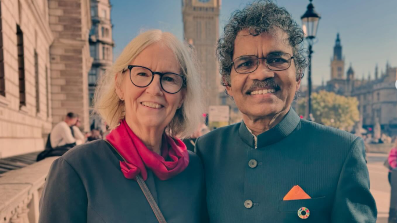 In 1975, he met a Swedish woman in Delhi and fell in love; when she returned home, this Indian man bought a Rs 60 bicycle and cycled 6,000 miles across continents to reach her