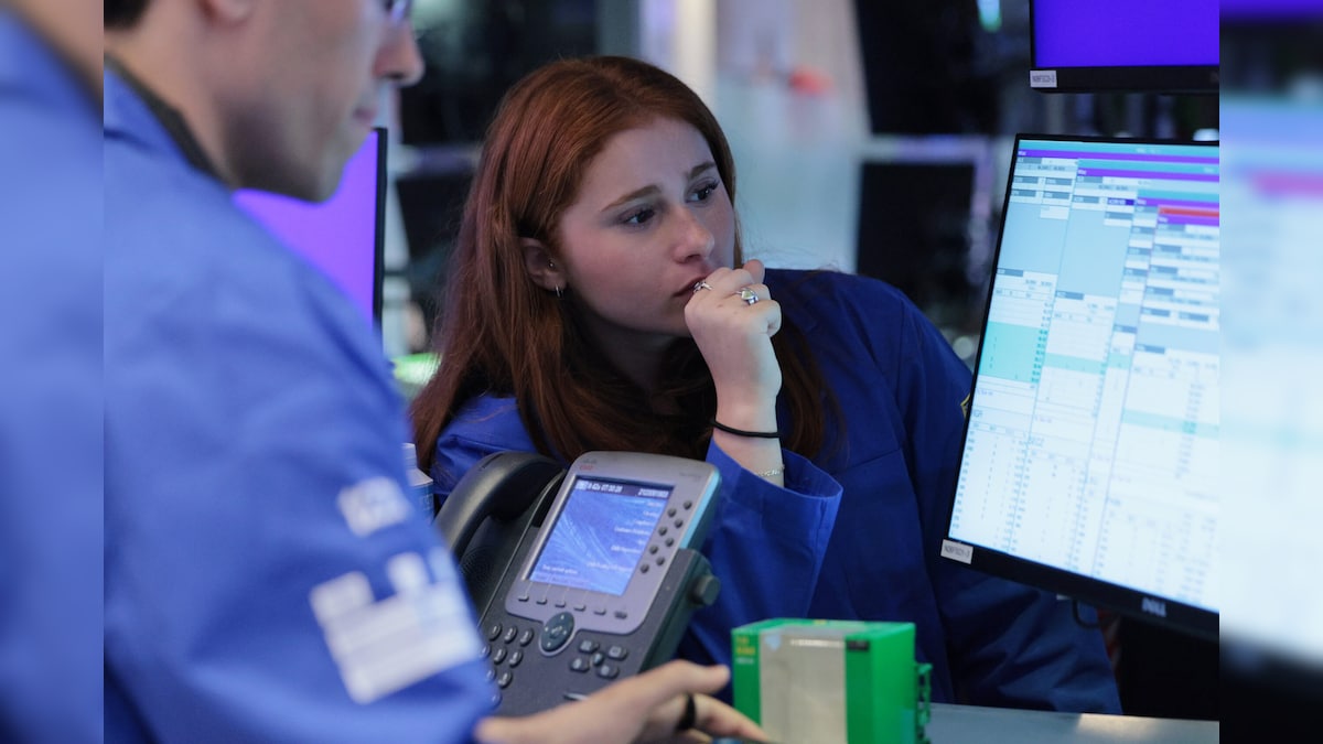 S&P 500 is experiencing violent surge often seen at major market tops. One chart analyst is worried
