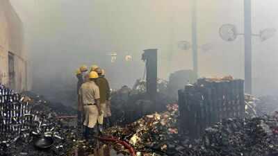 At least 5 from Bangladesh among 9 who choke to death in sleep in central Kolkata lodge fire | Kolkata News