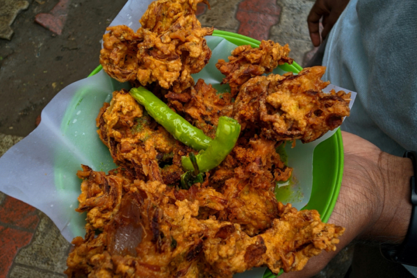 10 best monsoon snacks to enjoy on rainy days