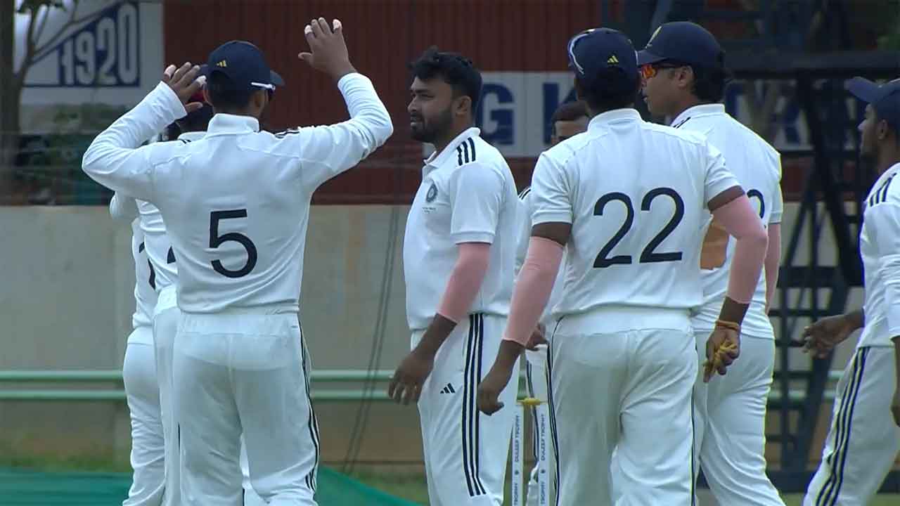 North East Zone 35/1 in 12.4 Overs