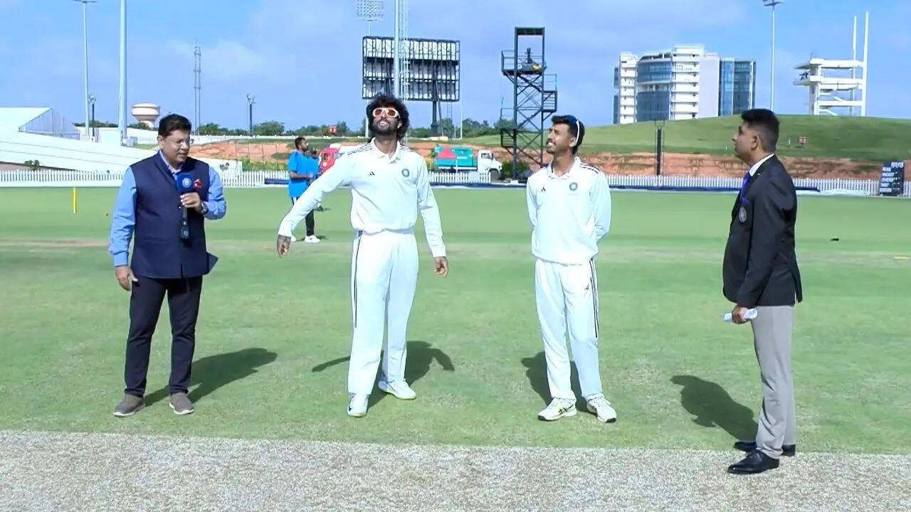 South Zone 94/5 in 40.2 Overs