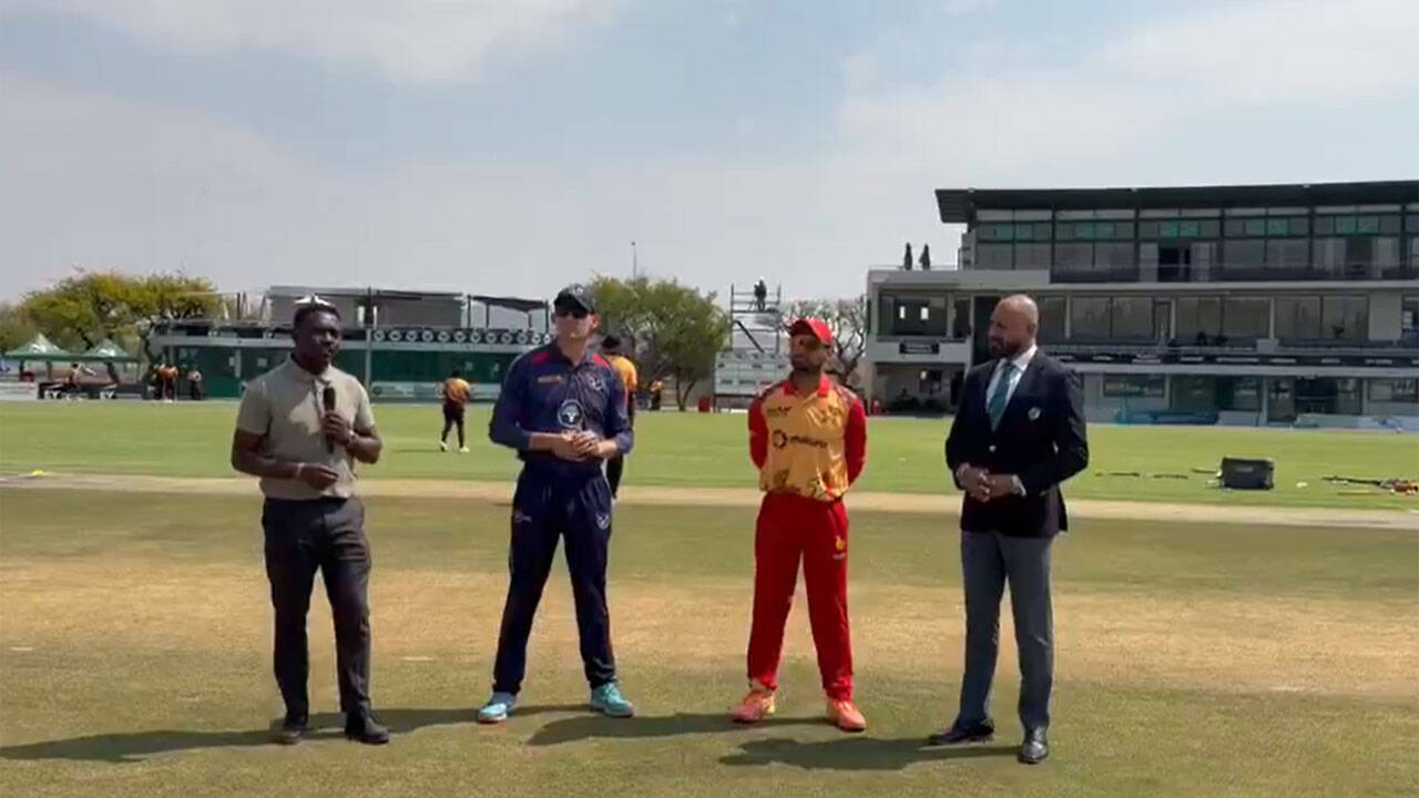 Zimbabwe 103/6 in 12.2 Overs