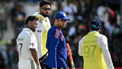 India vs Sri Lanka 2nd Test: Injury scare! Rishabh Pant hit on wrist, walks off retired hurt | Cricket News