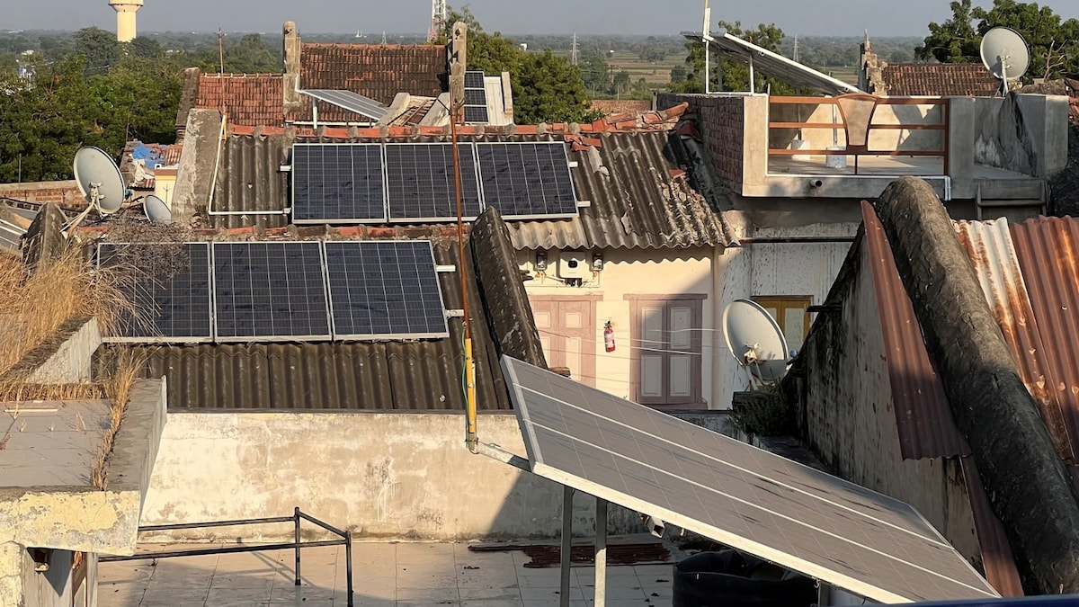 GK Energy gets ₹455-crore rooftop solar order covering 1 lakh homes; shares jump 9%