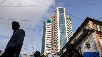 Sensex, Nifty open lower amid US-Iran sanction war