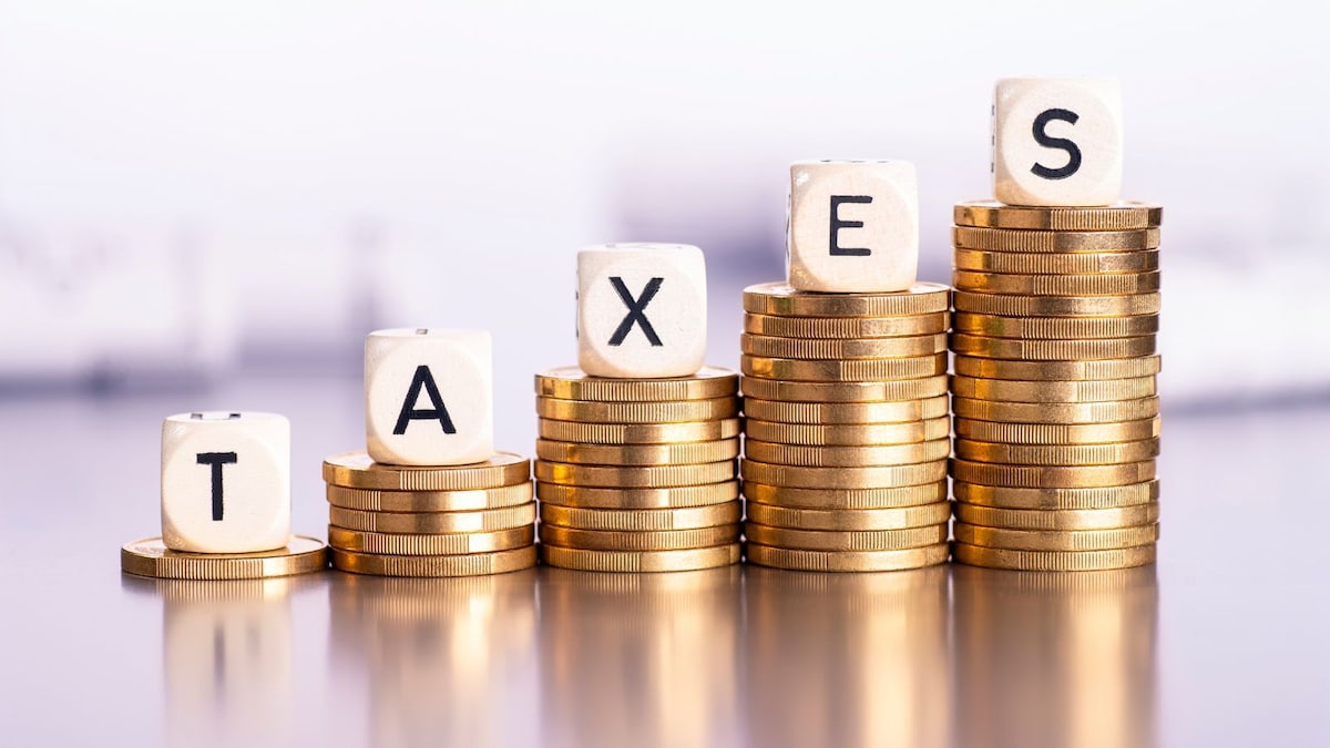 ITR-7 Filers' Tax Liability Triples to ₹1,043 Crore in AY26, Parliament Informed