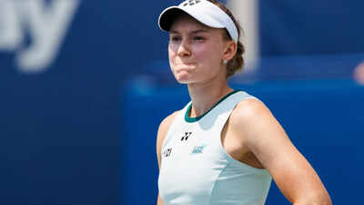 Elena Rybakina’s bid to dethrone Aryna Sabalenka ends in heartbreak after Cincinnati injury | Tennis News