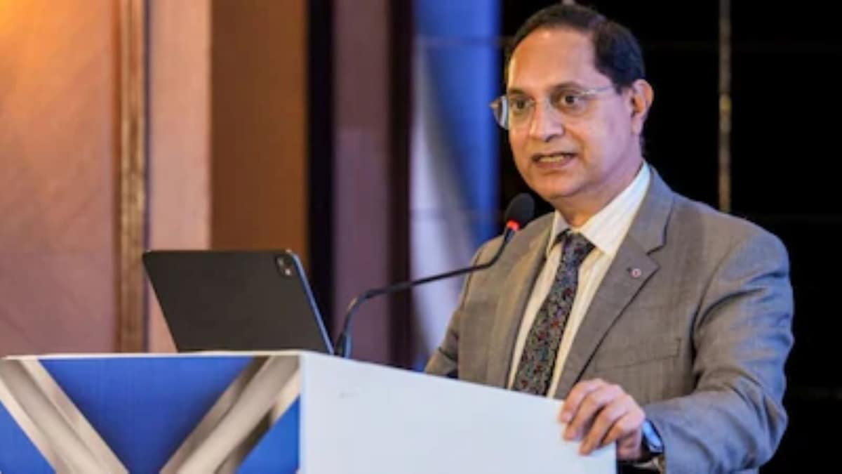 SEBI deploys AI tools as annual report finds 62% investors follow finfluencers