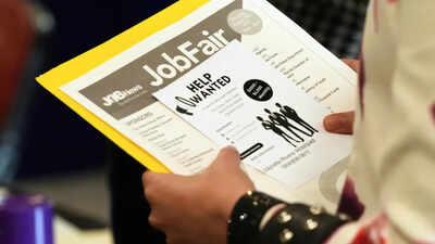 US employers cut 23k jobs amid war strain