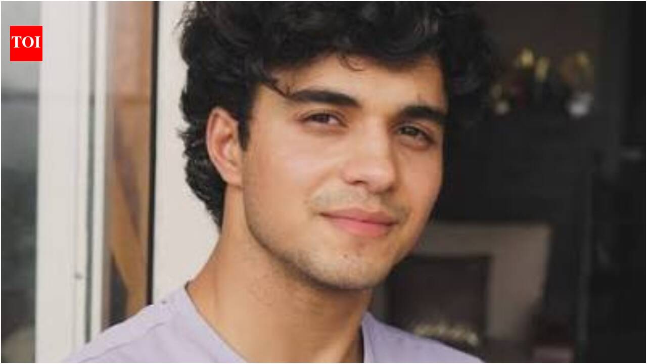 Abhay Verma: 'They put work ahead of their surnames': Abhay Verma praises star-kid co-stars Suhana Khan, Shanaya Kapoor and Rasha Thadani | Hindi Movie News