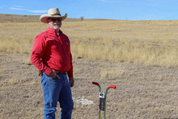 In 2014, a Colorado couple bought land to build a family ranch; by 2025 bird species had risen from 29 to 37 and grassland-bird detections doubled from 178 to 356