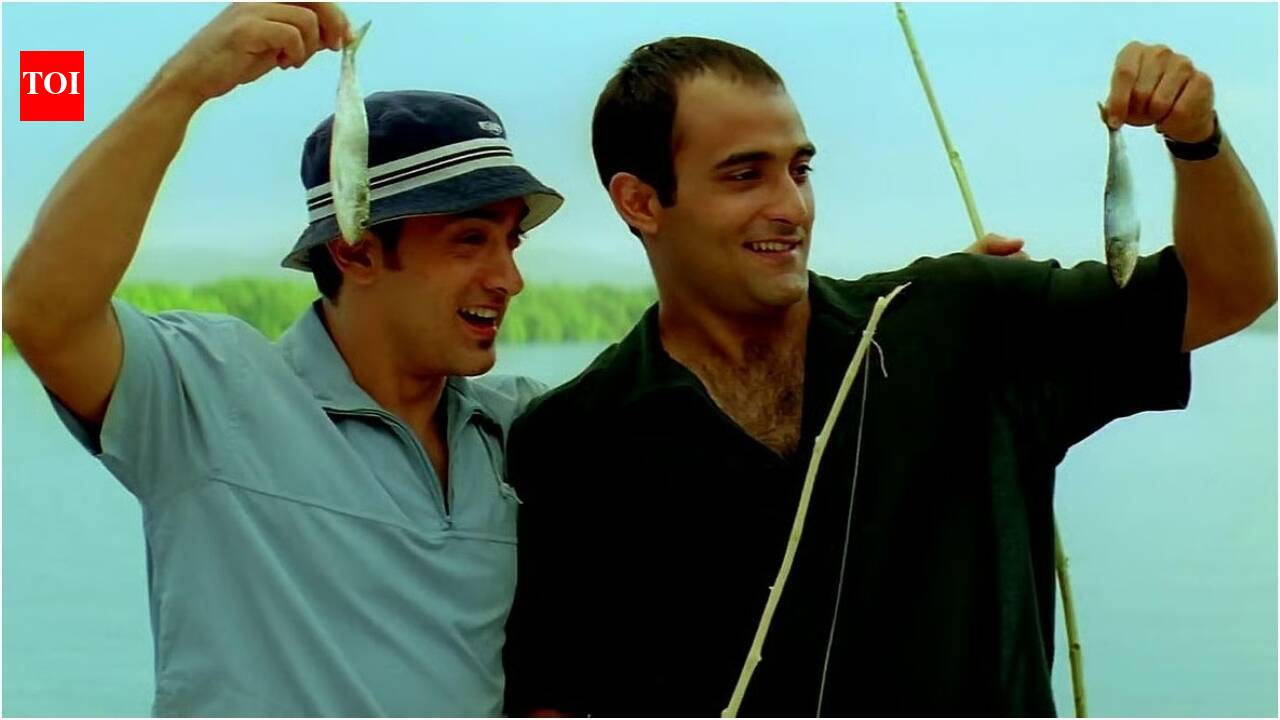 ‘Dil Chahta Hai’: Aamir Khan got slapped 17 times for real by Akshaye Khanna - Here's why | Hindi Movie News