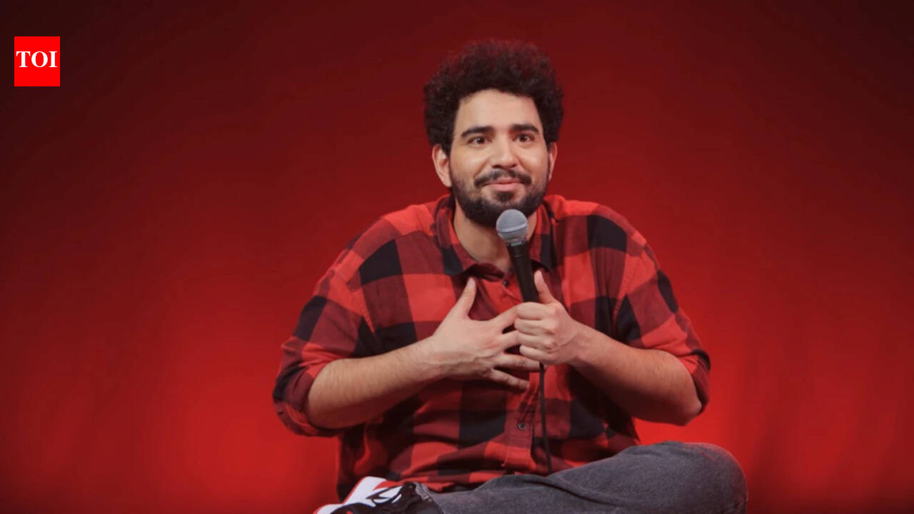 India'S Got Latent: Samay Raina STOPS contestant mid-joke over Ahmedabad plane crash reference on 'India's Got Latent 2': 'Can you give a different answer?' | Hindi Movie News
