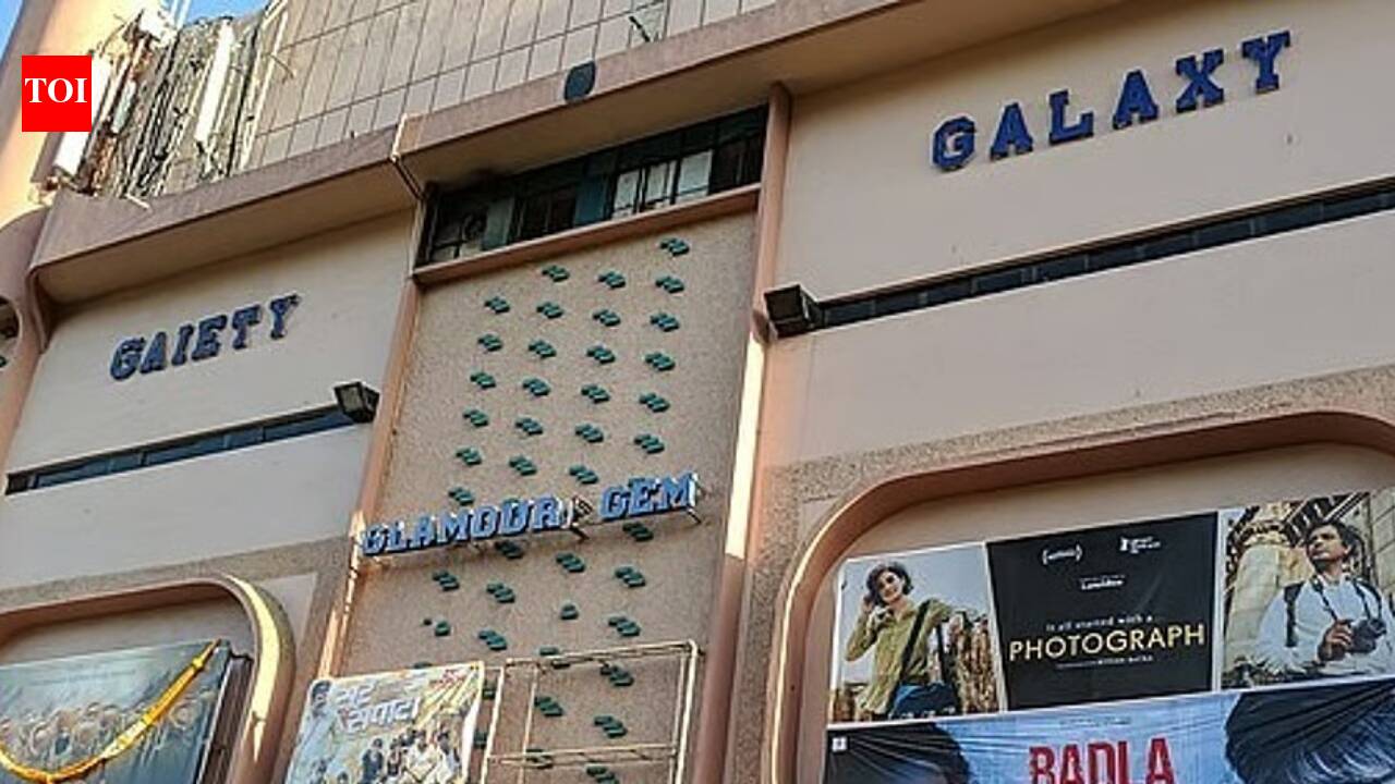 Has Gaiety-Galaxy temporarily shut over non-renewal of licence? Owner Manoj Desai clarifies: 'Some cables in the theatre got burned' | Hindi Movie News