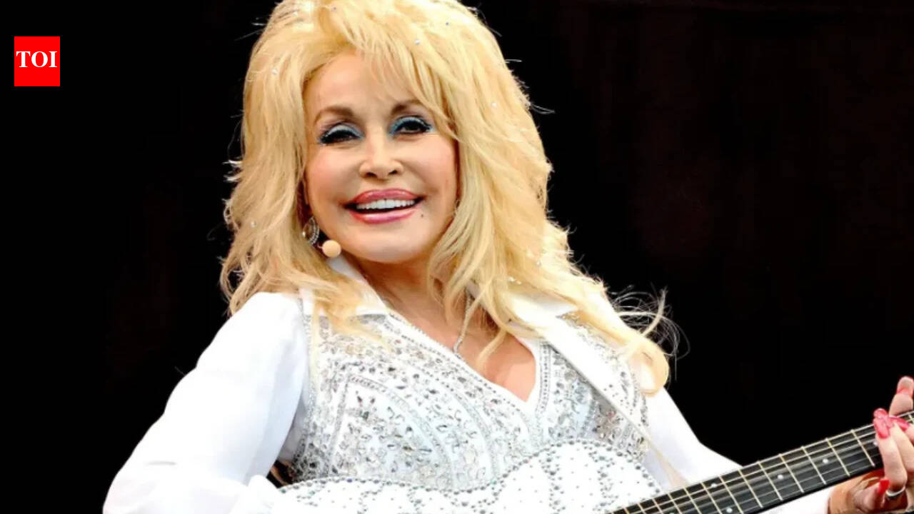 Dolly Parton: Dolly Parton once refused a USD 7 million film offer, saying, ‘That’s not my real nature '; later, Faye Dunaway played the same role in the 1984 superhero movie | English Movie News